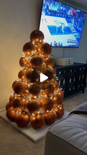 Mylan 🧠💡🤷🏽‍♂️ on Instagram: "It’s that time of year again! The DIY Basketball Tree 🏀🌲🔥 #Christmas #MotivatedByMylan" Sports Tree Christmas, Sport Themed Christmas Tree, Basketball Christmas Tree, Sports Christmas Tree, Christmas Tree Basketball, Basketball Christmas Ornaments, Diy Basketball, Parade Ideas, Basketball Ball