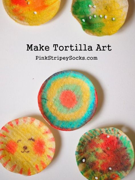 edible art...made with tortillas and food coloring.  Fun snack idea for summer school? Preschool Cooking, Kids Food Crafts, Food Art For Kids, Edible Crafts, Creative Curriculum, Taco Bar, 5 De Mayo, Food Projects, Creative Activities For Kids