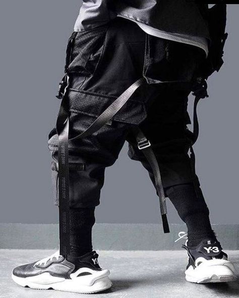 In Black Magazine on Instagram: “@techwear.unite @techwear.looks @techwearfits @techwearx #techwear #utility #y3 #adidasy3 @adidasy3 #yeezywaverunner700” Techwear Pants, Tech Pants, Tech Wear, Black Magazine, Techwear Fashion, Slim Fit Joggers, Streetwear Pants, Black Cargo Pants, Tactical Pants