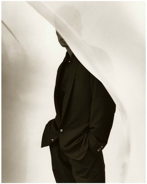 Cameron Alborzian by Herb Ritts 1990 Herb Ritts Photography, Cameron Alborzian, Herb Ritts, Dark Art Photography, Greek Sculpture, Artistic Photography, Bw Photo, Model Photos, Black And White Photography