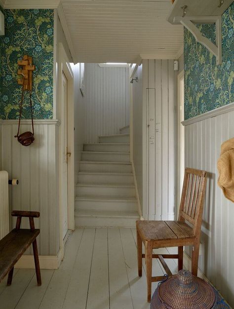 Swedish House Interior, Swedish Cottage Interior, House With Tower, Swedish Summer House, Tower Room, Swedish Houses, Swedish Interior Design, Scandinavian Cottage, Swedish Interiors