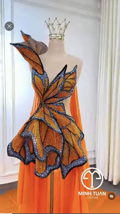 Monarch Butterfly Dress, Ugly Dresses, Sassy Dress, Gala Outfit, Metal Dress, Salsa Dress, Gaun Fashion, Beautiful Costumes, Evening Dresses For Weddings