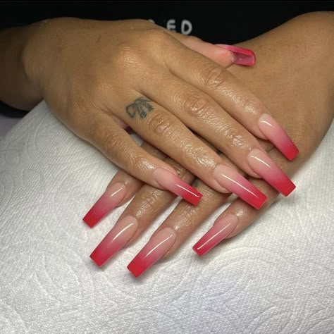 Red Ombre Square Nails, Pink And Red Ombré Nails, Pink To Red Ombre Nails, Ombré Red Nails, Red Gradient Nails, Red Ombré Nails, Red Tip Nails, Red Ombre Nails, Horror Nails