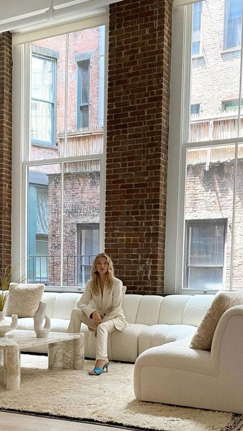 Mexico Modernism, Elsa Hosk Home, Couch Inspiration, White Sofa Living Room, Nyc Loft, Stylish Apartment, Beach Shoot, Elsa Hosk, Room Couch