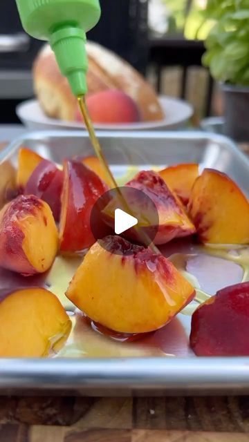 Peaches And Burrata Recipe, Peach Burrata Appetizer, Peach Bruschetta, Botox Injector, Peach Appetizer, Burrata Recipe, Lemongrass Paste, Summer Appetizers Easy, Thai Sauce