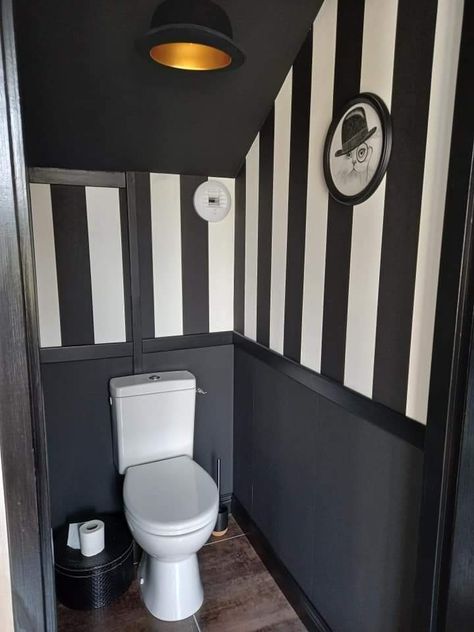 Goth Half Bathroom, Aesthetic Bathroom Decor Vintage, Beetlejuice Bathroom Decor, Beetlejuice House Interior, Beetle Juice Bathroom, Goth Mobile Home, Gothic Rv, Goth Rv, Beetlejuice Kitchen