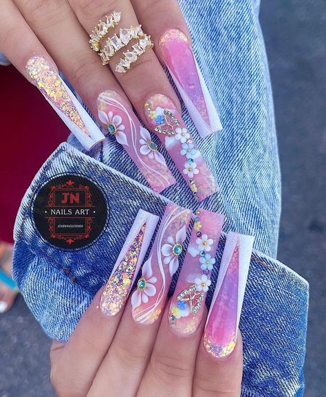 Nail arts/ nail polish/ pink/ floral/ spring Summer Nail Designs 2024 Square, Leg Nails, Nails Design Summer, Nail Designs Bling, Acrylic Nail Designs Coffin, Summer Orange, Gold Glitter Nails, Fancy Nails Designs, Ombre Acrylic Nails