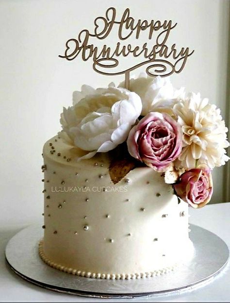 Happy Anniversary Wishes Cake, 50th Anniversary Cakes Simple, Aniversary Cakes Designs, Latest Anniversary Cake Designs, Unique Anniversary Cake Designs, Love Anniversary Cake, Happy Anniversary Clip Art, Anniversary Cake Images, Happy Wedding Anniversary Message