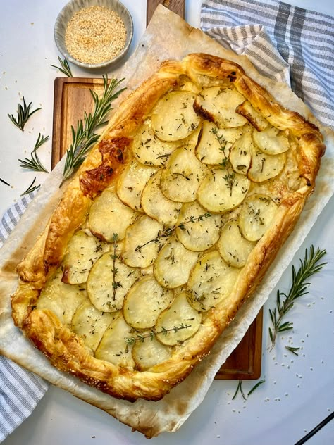 Gruyère & Rosemary Puff Pastry Potato Galette Potato Leek Puff Pastry, Savory French Pastries, Potato Pastry Recipes, Puff Pastry Galette Savory, Puff Pastry Potato Tart, Potato Gruyere Tart, Fall Puff Pastry Appetizers, Puff Pastry Entrees, Sweet Potato Puff Pastry