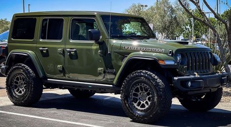 Jeep Wrangler Unlimited JL Rubicon 392 Xtreme Recon Package Jeep 392, Green Jeep Wrangler, Green Jeep, Jeep Rubicon, Jeep Wrangler Rubicon, Black Wheels, Jeep Wrangler Unlimited, Ford Bronco, Army Green