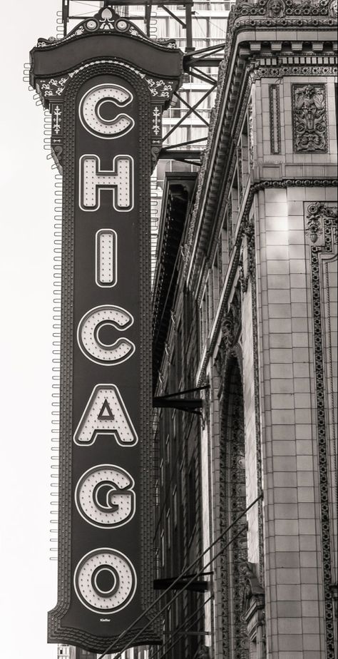 Theater Black And White, Chicago Signs, Theater Sign, Chicago Theatre, Chicago Theater, Large Art Print, Sign Photography, Black And White Photo Wall, Art Photography Portrait