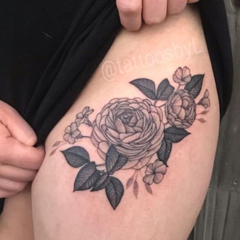 𝐄𝐥𝐥𝐞 𝐌𝐚𝐫𝐢𝐞 (she/her)’s Instagram profile post: “Ranunculus for Chandler- her first!! Thank you so much” Ranunculus Flower Tattoo, Ranunculus Tattoo, Black Flower Tattoo, Black Flowers Tattoo, Ranunculus Flower, Black Flower, Ranunculus, Flower Tattoo, Thank You So Much