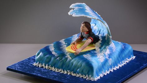 Wave Cake Ideas, Surf Board Cake, California Cake, Surfer Cake, Surf Cake, Wave Cake, Cake Summer, Learn Cake Decorating, Sea Cake