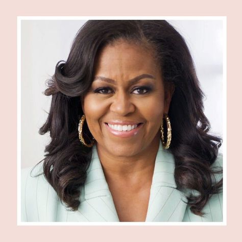 Michelle Obama's Complete Skincare Routine And Products Malia And Sasha, Michelle Obama Fashion, Sasha Obama, Obama Family, Barack And Michelle, Simone Biles, Ellen Degeneres, Stevie Wonder, People Magazine