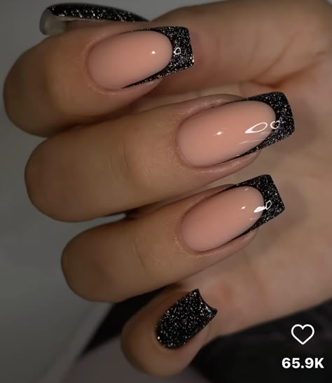 Short Acrylic Nails Grunge, Prom Nails Silver And Black, Black And Sparkle Acrylic Nails, Black French Glitter Nails, Black Sparkly French Tip Nails, Sparkle Black Nails, Black Sparkle French Tip Nails, Black French Nails With Design, Black And Sparkle Nails