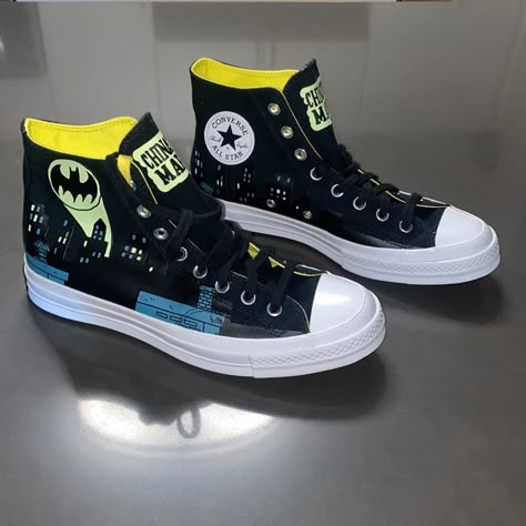 Converse X Chinatown Market Chuck 70 Hi 80th Anniversary Limited Edition Batman 167511c Brand: Converse Mpn: 167511c Model: Chuck 70 Hi Batman Chinatown Market Color: Black/Blazing Yellow/White Brand New Available In Mens 5, 9, 9.5 Womens Size 7, 11, 11.5 Yellow Converse Mid-top Sneakers, Batman Merch, Batman Converse, Batman Shoes, Cool Converse, Cute Converse Shoes, Batman Outfits, Cute Converse, Painted Canvas Shoes