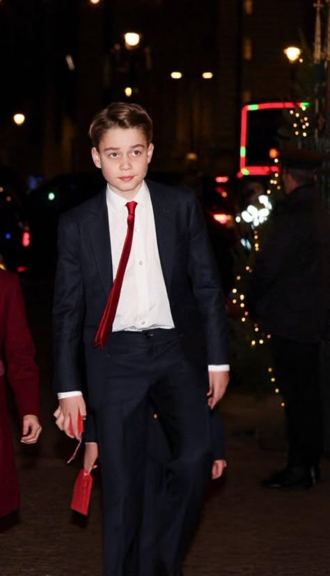 🤦🏻‍♀️ (@chadasianwife) on X Prince George 2024, Prince George Outfits, Prince George Photos, Cute Boy Dp, Prinz George, Prince Georges, Prince George Alexander Louis, George Alexander Louis, Christmas Service