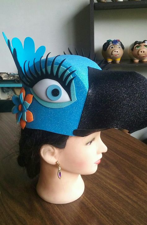 Gorra rio Blue Rio, Rio Bird Costume, Rio Halloween Costume, Bird Hat, Rio Costume, Lion King Costume, Foam Wigs, Theme Carnaval, Lion King Jr