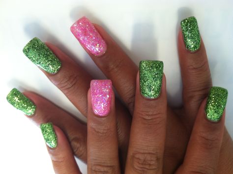 GREEN N PINK GLITTER NAILS Pink And Green Glitter Nails, Pink And Green Christmas Nails, Green And Pink Nails, Wicked Nails, Glitter Toe Nails, I Love Green, Opi Polish, Country Nails, Turquoise Nails