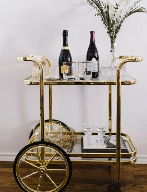 Diy Bar Shelf Ideas, Diy Bar Shelves, Bar Shelf Ideas, Living Room Corner Decor, Perfect Bar Cart, Small Apartment Bathroom, Bar Cart Accessories, Bar Cart Art, Bar Shelf