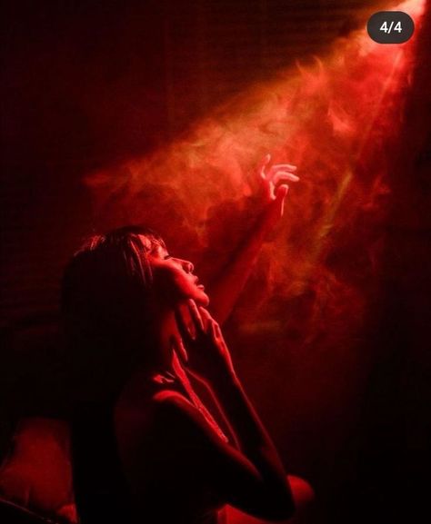 Fog Machine Photoshoot, Red Light Photoshoot, Fog Photography, Red Lighting, Shooting Studio, Light Shoot, Low Light Photography, Concept Photography, Portrait Lighting