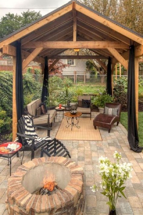 This is super easy and cheap way to make the front yard into stylish space. Add some vintage furniture, vases, curtains and light a fire for some extra dose of entertainment. Diy Gazebo, Outdoor Covered Patio, Backyard Gazebo, Budget Patio, Backyard Shed, Garden Gazebo, Landscape Designs, Patio Gazebo, Have Inspiration