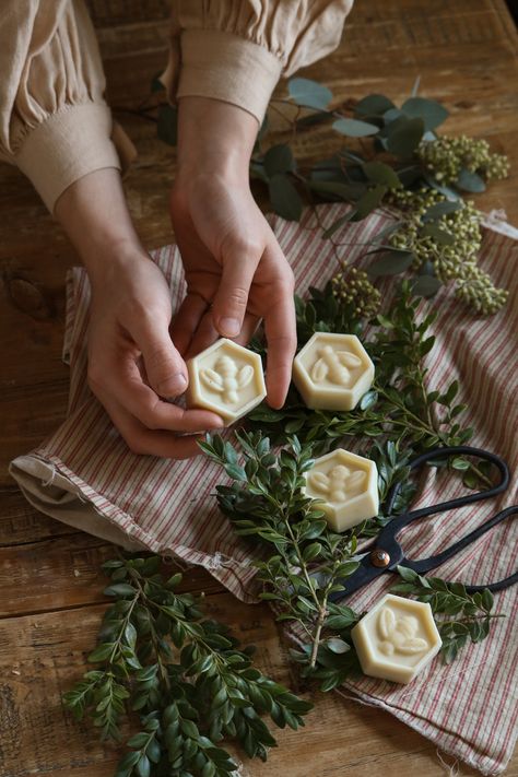 Vanilla Cocoa Butter Lotion Bars — Under A Tin Roof™ Pumpkin Sugar Scrub, Goat Milk Soap Recipe, Milk Soap Recipe, Cocoa Butter Lotion, Herbal Bath Tea, Lotion Bars Recipe, Diy Lotion, French Green Clay, Natural Fragrance Oil