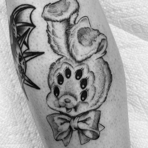 Creepy Alien Tattoo, Scary Cute Tattoo, Unsettling Tattoo Ideas, Baby Calf Tattoo, Morute Tattoos, Creepy Bunny Tattoo, Creepy Cute Tattoo Ideas, Creepy Doll Tattoo, Plushie Tattoo