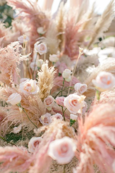 Pink Pompous Grass Plant, Pink Pampas Centerpiece, Boho Floral Decor, Pink Boho Wedding, Spring Wine, Pampas Grass Wedding, Thanksgiving 2020, Blush Bouquet, Pampas Grass Decor