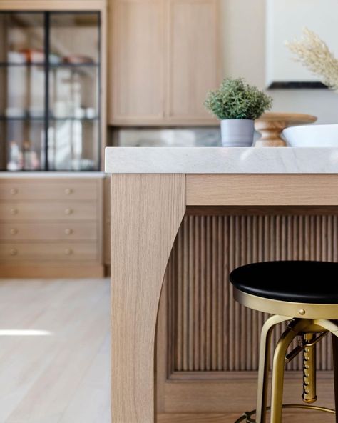 white oak kitchen island • Instagram Ribbed Wood Kitchen, Flute Panel Kitchen Island, Reeded Kitchen Island, Kitchen Island Side Panels, Rounded Kitchen Island, Reeded Island, Fluted Kitchen Island, Fluted Island, White Oak Kitchen Island