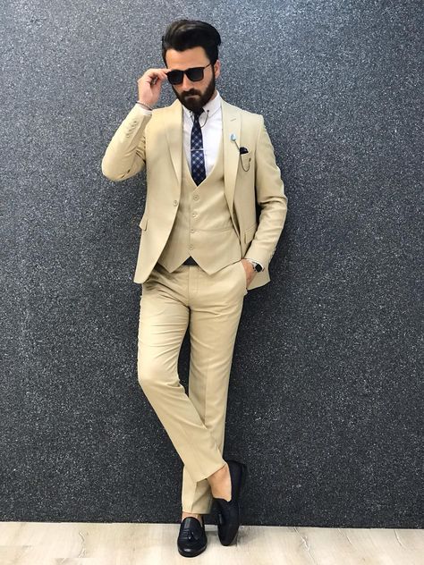 Cream Blazer Outfit, Coat Pant For Men, Men Suits Wedding, Stylish Men Wear, Blazer Outfits Men, Slim Fit Coat, Classy Suits, Beige Suits, Wedding Outfit Men