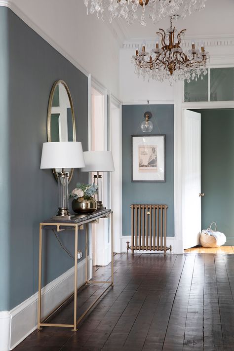 Real home: Elegant renovation of a tenement flat is just what the doctor ordered | Real Homes Flat Entrance Design, Glasgow Apartment, Council House Renovation, Tenement Flat, Spare Bedroom Office, Victorian House Interiors, Flat Interior Design, Hallway Colours, Victoria House