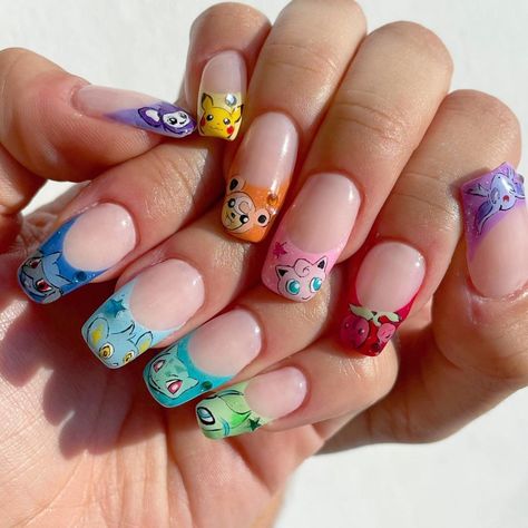 Pokemon Gel Nails, Kawaii Nail Art Anime, Bubbles Powerpuff Nail Art, Pokemon Manicure, Pokemon Nails Acrylic, Jigglypuff Nails, French Tip Acrylic Coffin, Eevee Nails, Pokemon Nails Designs