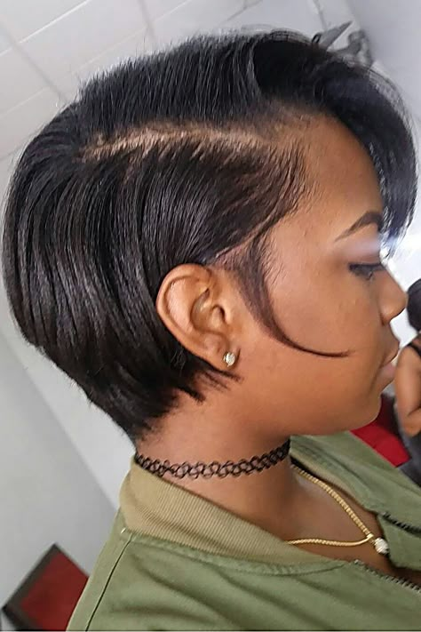 Bob Hairstyles - Pamper yourself today! Visit to see the amazing brands and items you need today. Bob Cut Hairstyles, Natural Hair Bob Cut, Natural Hair Bob, Short Relaxed Hairstyles, Short Black Hair, Cut Hairstyles, Short Sassy Hair, Pelo Afro, Sassy Hair