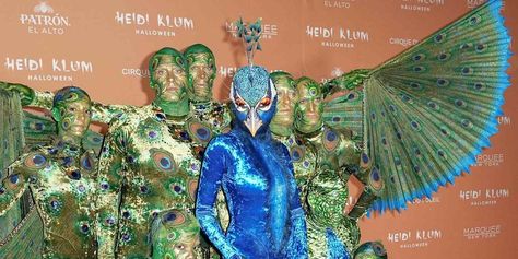 Heidi Klum wore a peacock costume to her annual Halloween party in New York City. #Lifestyle Peacock Halloween Costume, Marquee Nightclub, Ombre Velvet, Party In New York, Peacock Costume, Annual Halloween Party, Orange Carpet, Turquoise Painting, Red Cape