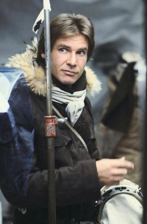 /// HARRISON FORD - THE BEST PICTURES /// Les plus belles photoS d'Harrison Ford Alec Guinness, Wow Photo, Han And Leia, Star Wars 1977, Original Trilogy, Star Wars Pictures, The Empire Strikes Back, Han Solo, Hans Solo