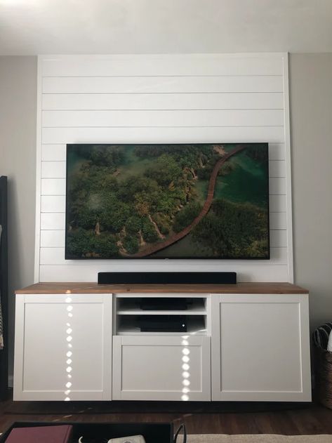 White Shiplap Tv Wall, Shiplap Tv Accent Wall Living Room, Accent Wall Behind Tv Stand, Shiplap Behind Tv Living Room, Tv Shiplap Wall, Shiplap Wall Behind Tv, Shiplap Behind Tv, Shiplap Tv Wall, Accent Wall Behind Tv