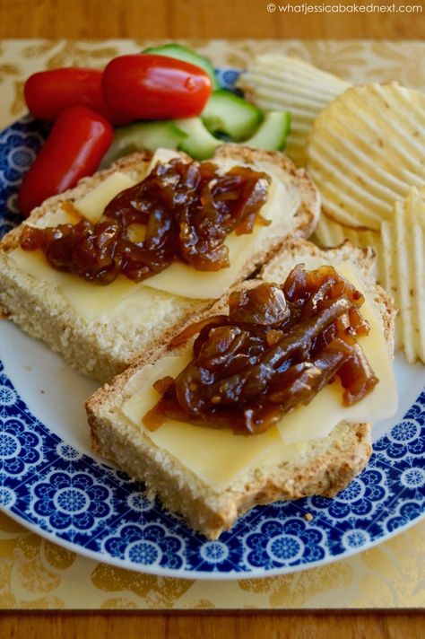 Caramelised Onion Chutney, Traditional Christmas Food, Onion Chutney, Caramelised Onion, Onion Jam, Irish Food, Relish Recipes, Onion Relish, Irish Soda