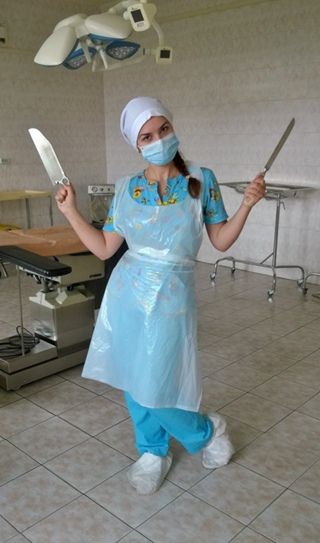 Plastic Aprons, Butcher Apron, Nurse Pics, Surgical Gloves, Pvc Apron, Medical Fashion, Disposable Aprons, Satin Dresses Long, Hospital Interior