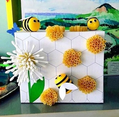 Bee Crafts For Kids, Bee Activities, Bouquet Gift, Ideas For Easter Decorations, Ideas For Easter, Bee Crafts, Toddler Art, Bee Theme, Paper Crafts Diy Kids