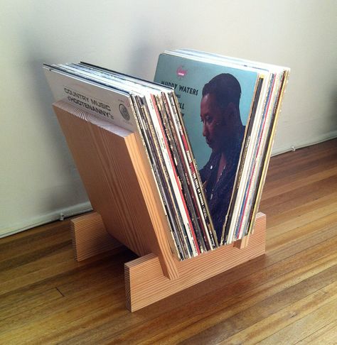 Lp Record Stand, Woodcraft Projects, Diy Magazine Holder, Record Rack, Album Storage, Lp Storage, Record Stand, Record Player Stand, Style Apartment