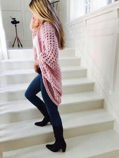 Crochet Cocoon Cardigan, Cardigan Tutorial, Crochet Cocoon, Crochet Sweater Free, Crochet Sweater Pattern Free, Crochet Sweaters, Cocoon Cardigan, Blanket Sweater, Crochet Shawls