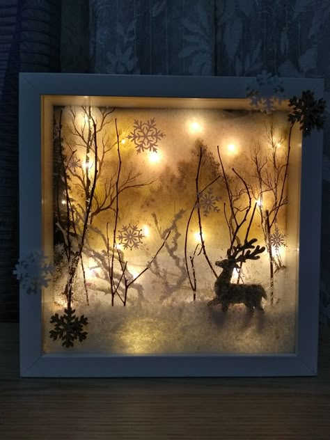 Rock Painting Tutorials, Diy Christmas Shadow Box, Fun Christmas Crafts For Kids, Christmas Fairy Garden, Christmas Picture Frames, Christmas Classroom Door, Christmas Diorama, Christmas Shadow Boxes, Christmas Cards Kids