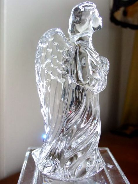 RP:  Waterford Crystal GUARDIAN ANGEL Figurine - ebay.co.uk Angel Crystals, Angel Pretty, Crystal Angel, Crystal Stemware, Crystal Angels, Crystal Glassware, Crystal Figurines, Curio Cabinet, Glass Figurines