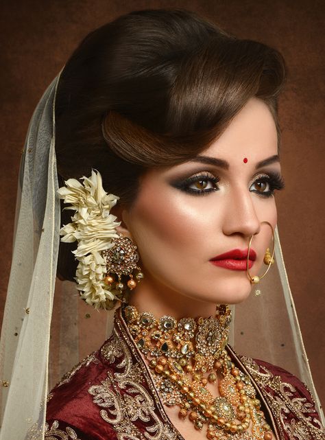 Khalida :: Khush Mag - Asian wedding magazine for every bride and groom planning their Big Day Broad Forehead, Skin Consultation, Asian Bridal Makeup, Arabic Makeup, Bridal Makeup Images, Makeup Images, Bridal Gallery, Best Makeup Artist, Makeup Bridal