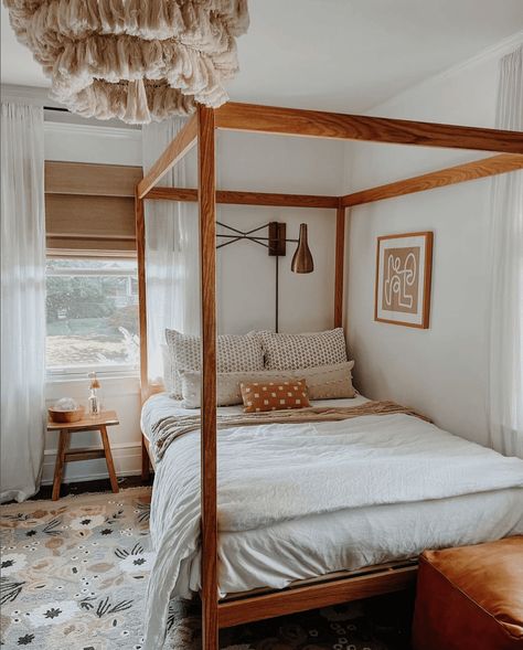 Teen Girl Bedroom Ideas: Creative & Stylish Design for a Cozy Space Canopy Bed Ideas Boho, Bed Design Wooden, Bed Ideas Boho, Japanese Bed Frame, Zen Bed, Canopy Bed Ideas, Japanese Futon Mattress, Organic Sofa, Tatami Bed