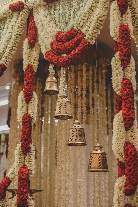 Photo From Neetu and Arvind - By Mehak Wedding Planners Indian Wedding Flower Arrangements, Hindu Garlands Wedding, Bengali Wedding Decoration, Red And White Wedding Decorations, Wedding Area, Bangalore Wedding, Jaipur Wedding, Indian Wedding Decorations Receptions, South Wedding