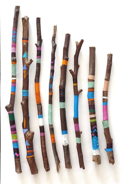 painted sticks Art With Sticks, Painted Sticks Diy, Sticks Design, Stick Painting, Sticks Art, Talking Sticks, Reuse Recycle Repurpose, Painted Driftwood, Scrap Wood Crafts