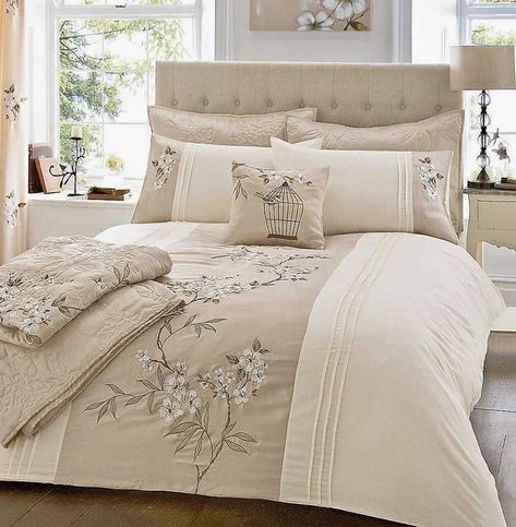 Draps Design, Curtains Floral, Bed Cover Design, Designer Bed Sheets, Luxury Bed Sheets, Dekorasi Kamar Tidur, Bed Linens Luxury, Bed Linens, Bed Sets