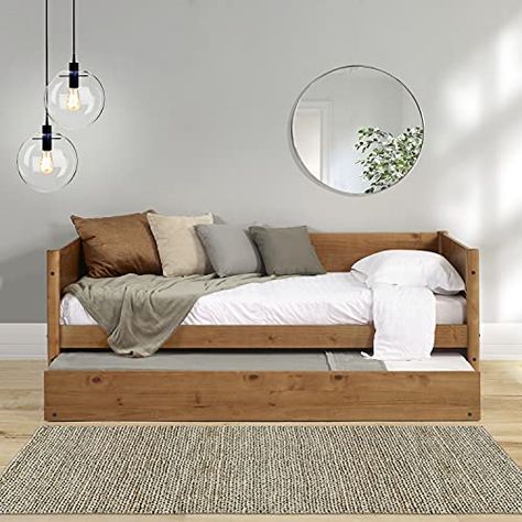 Idea Bilik Tidur, Mid Century Daybeds, Daybed Room, Hiasan Bilik Tidur, Twin Daybed With Trundle, Modern Daybed, Twin Trundle, Wood Daybed, Casa Country